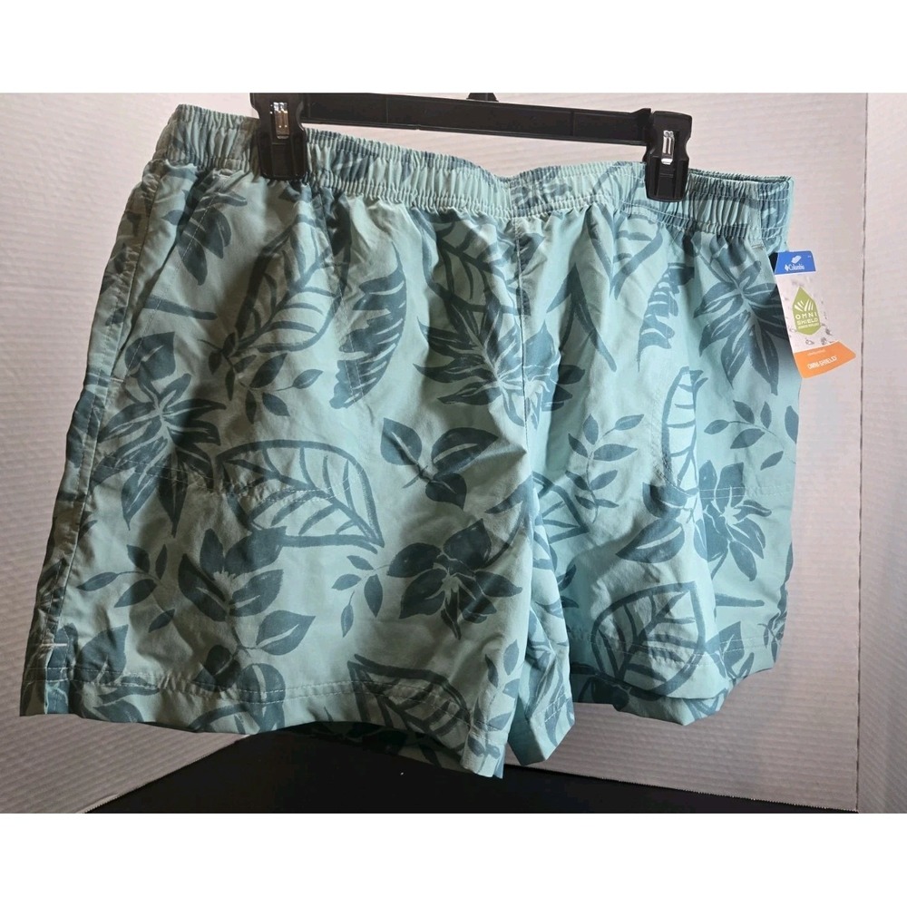 New womans COLUMBIA Sandy River II Printed shorts Size Large